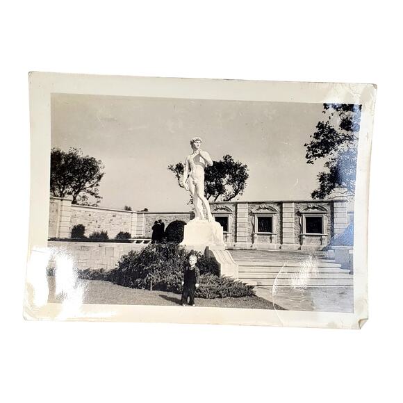 Vtg Boy Posing Statue of David B&W Monochrome Photography 1940s Found Snapshot - Picture 1 of 4